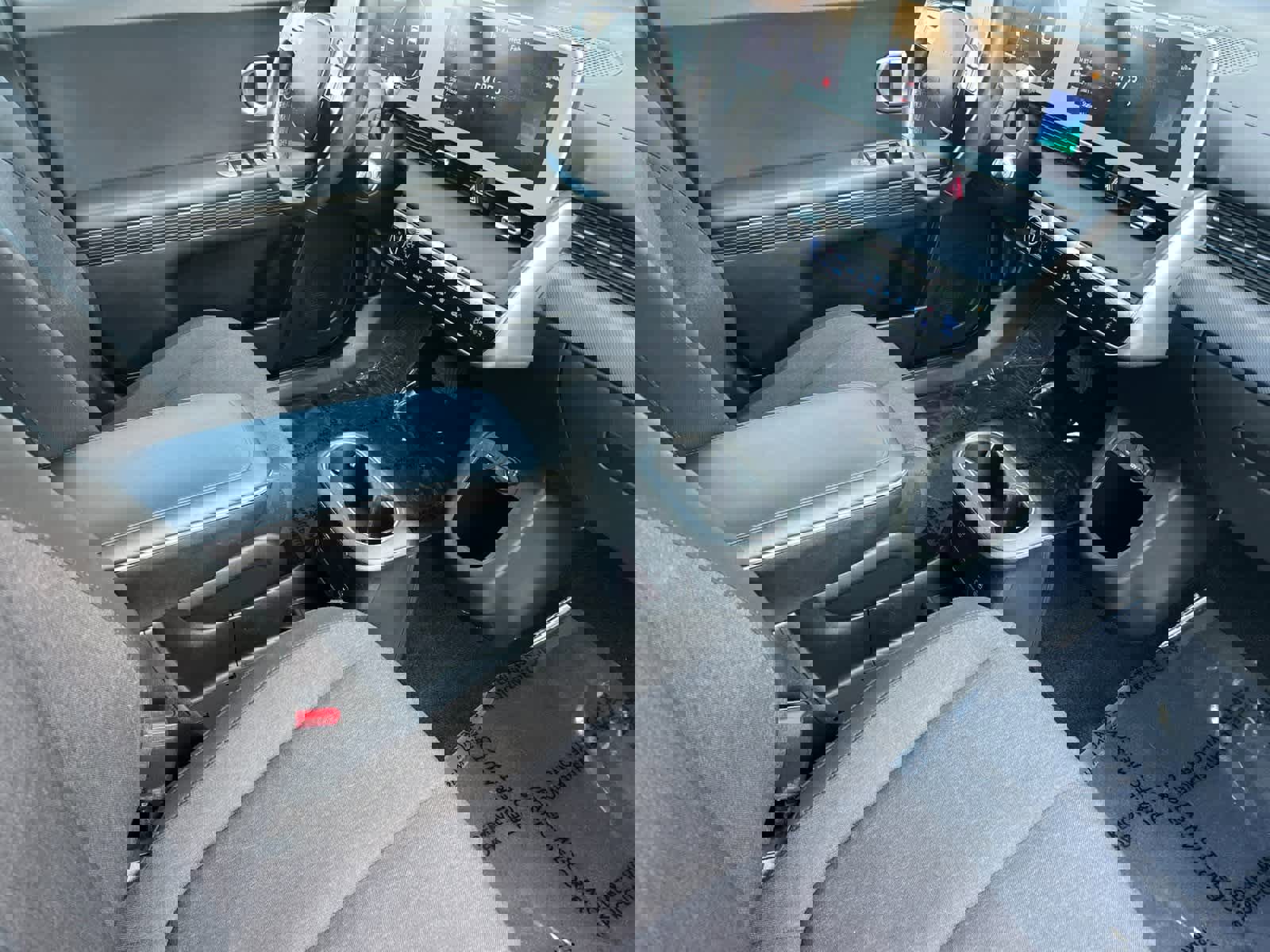 Used 2023 Hyundai Ioniq 5 SE w/ Cargo Package image 17