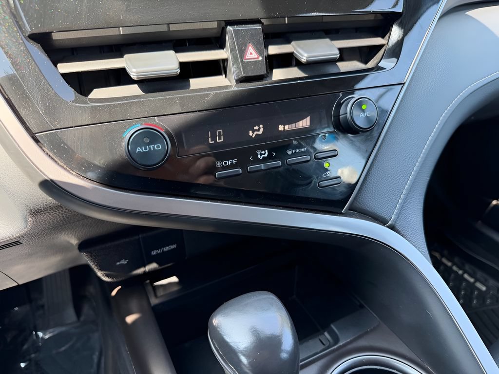 Used 2024 Toyota Camry SE FWD image 23