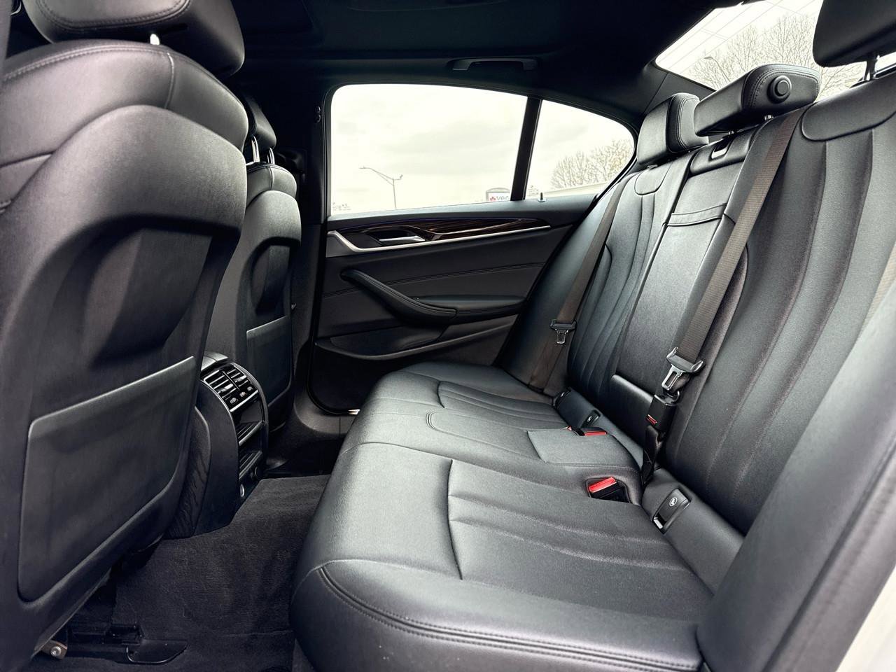 Used 2019 BMW 530i xDrive w/ Convenience Package image 25