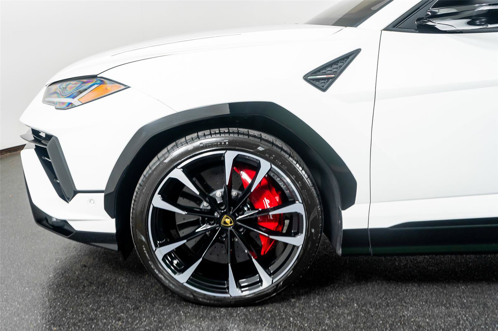 Used 2023 Lamborghini Urus S AWD/4WD image 18