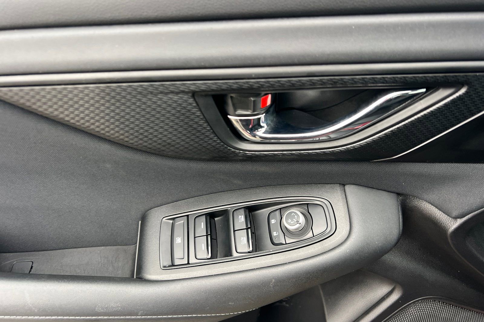 Used 2024 Subaru Outback Premium image 8