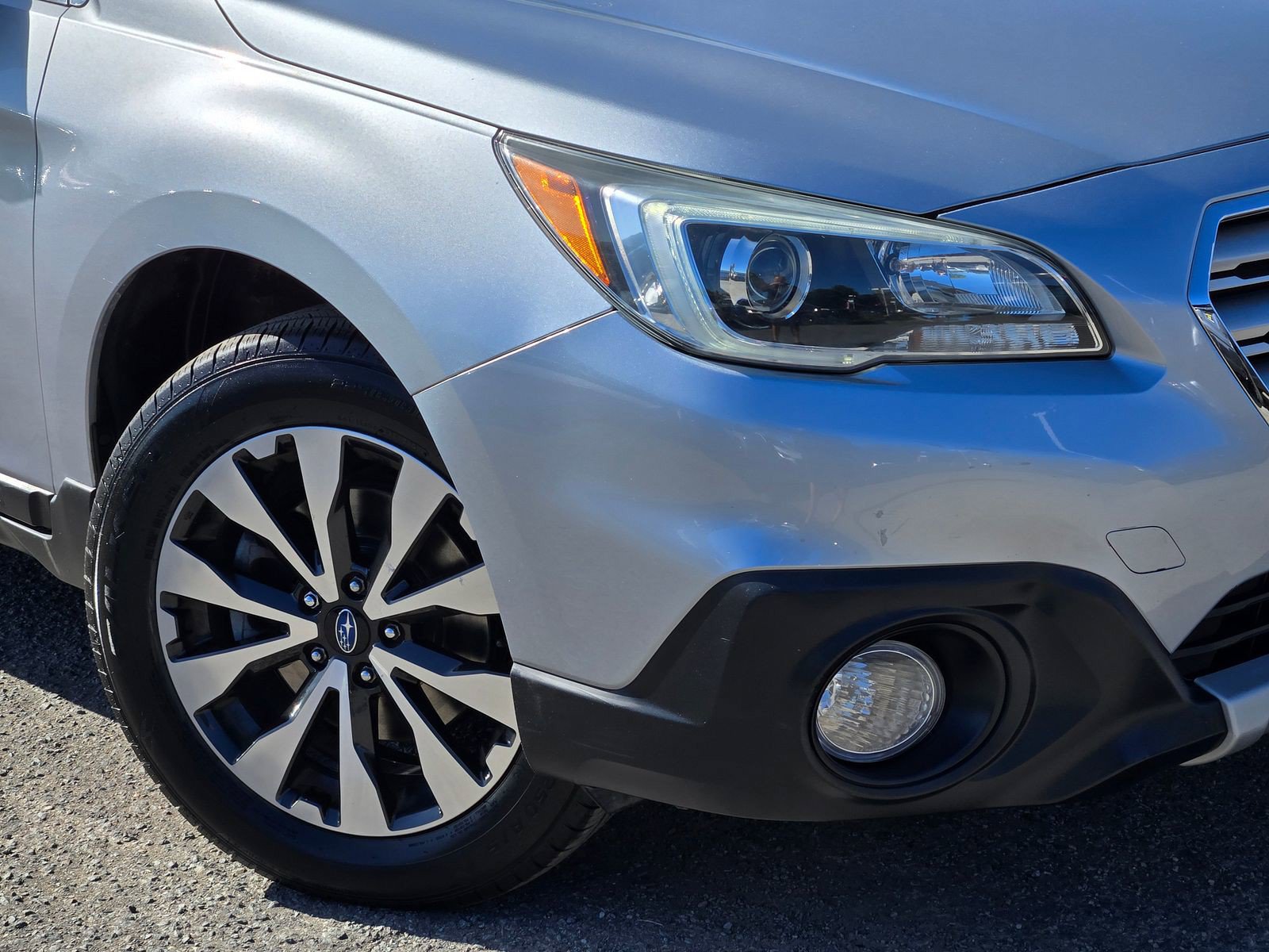Used 2016 Subaru Outback 3.6R Limited AWD/4WD image 9