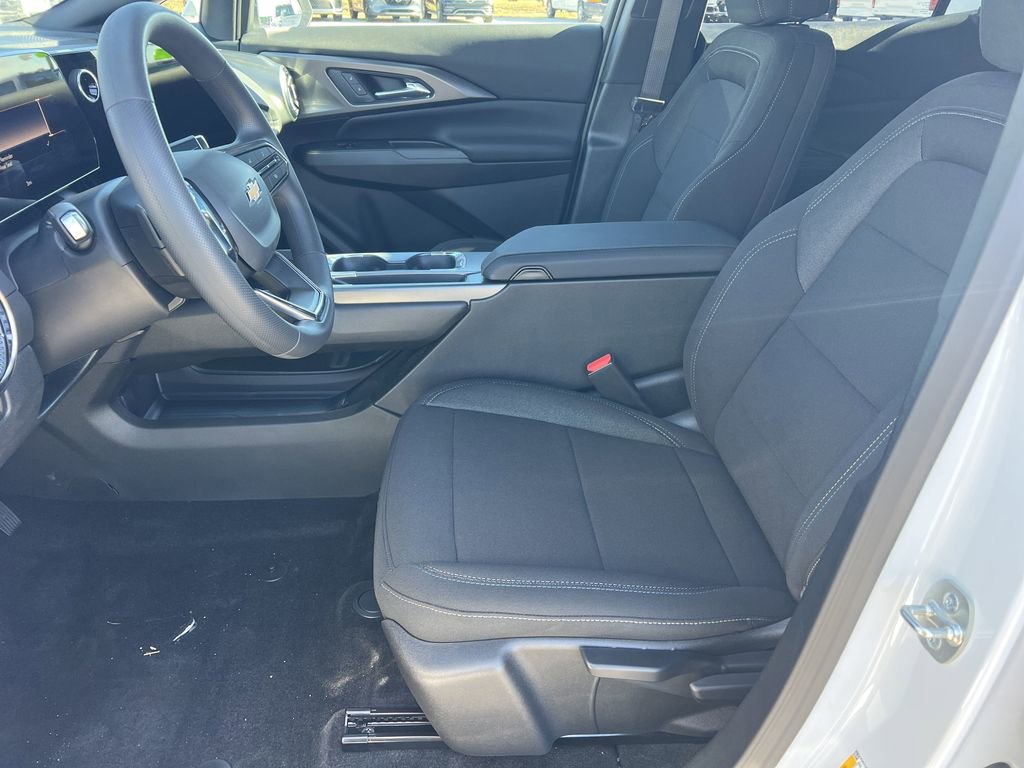 New 2026 Chevrolet Equinox EV LT image 13