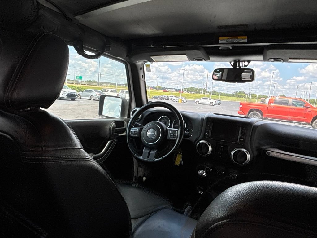 Used 2013 Jeep Wrangler Unlimited Sahara w/ Connectivity Group AWD/4WD image 21
