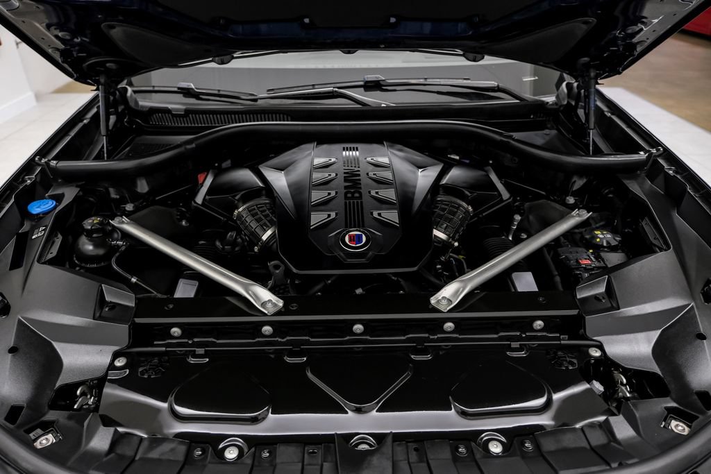 Used 2024 BMW ALPINA XB7 AWD/4WD image 49
