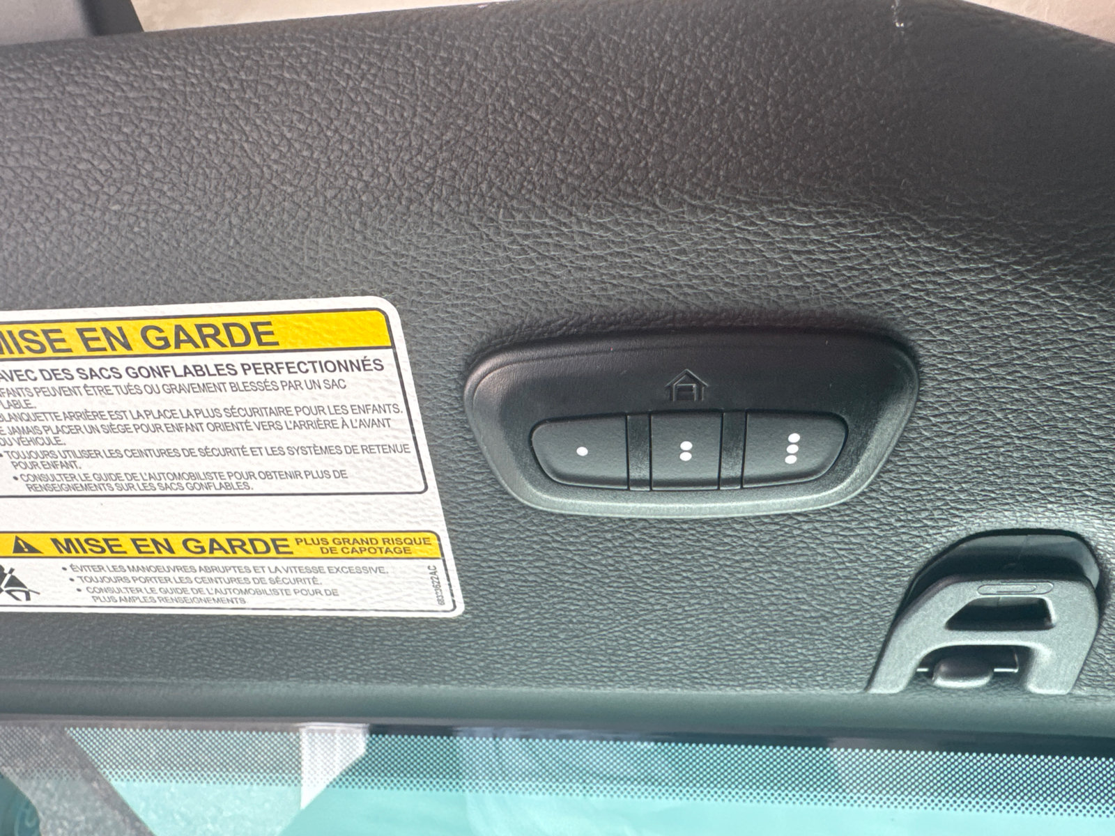 Used 2023 Jeep Gladiator Sport AWD/4WD image 11
