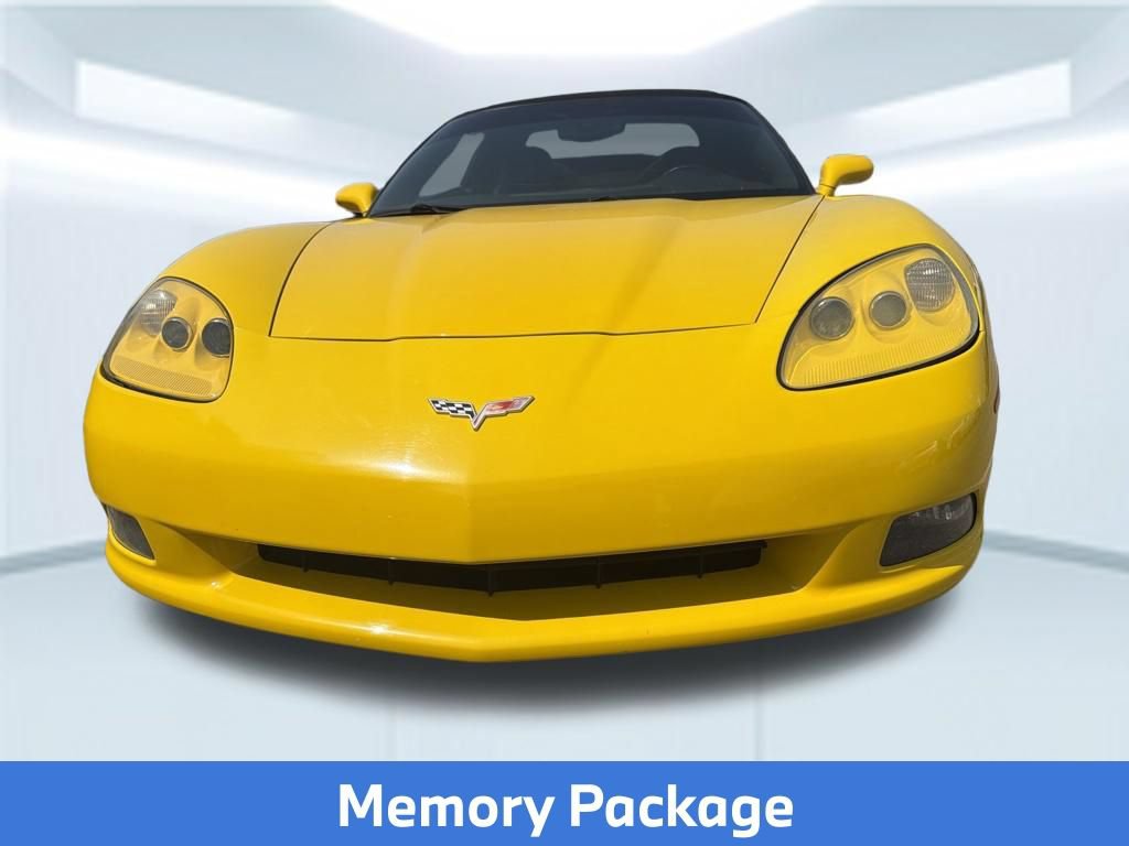 Used 2007 Chevrolet Corvette Convertible RWD image 2