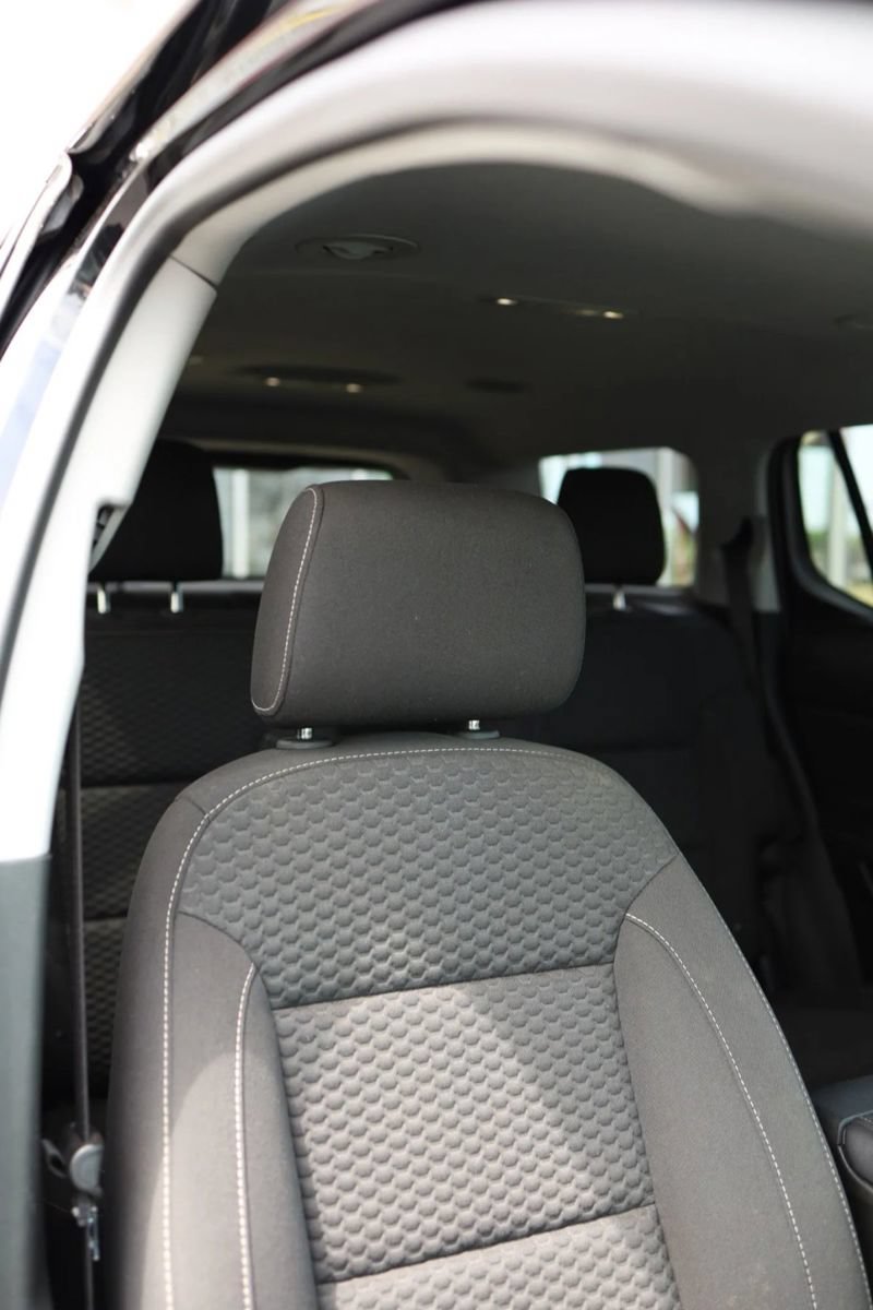 Used 2018 GMC Acadia SLE w/ LPO, Black Accent Package AWD/4WD image 39