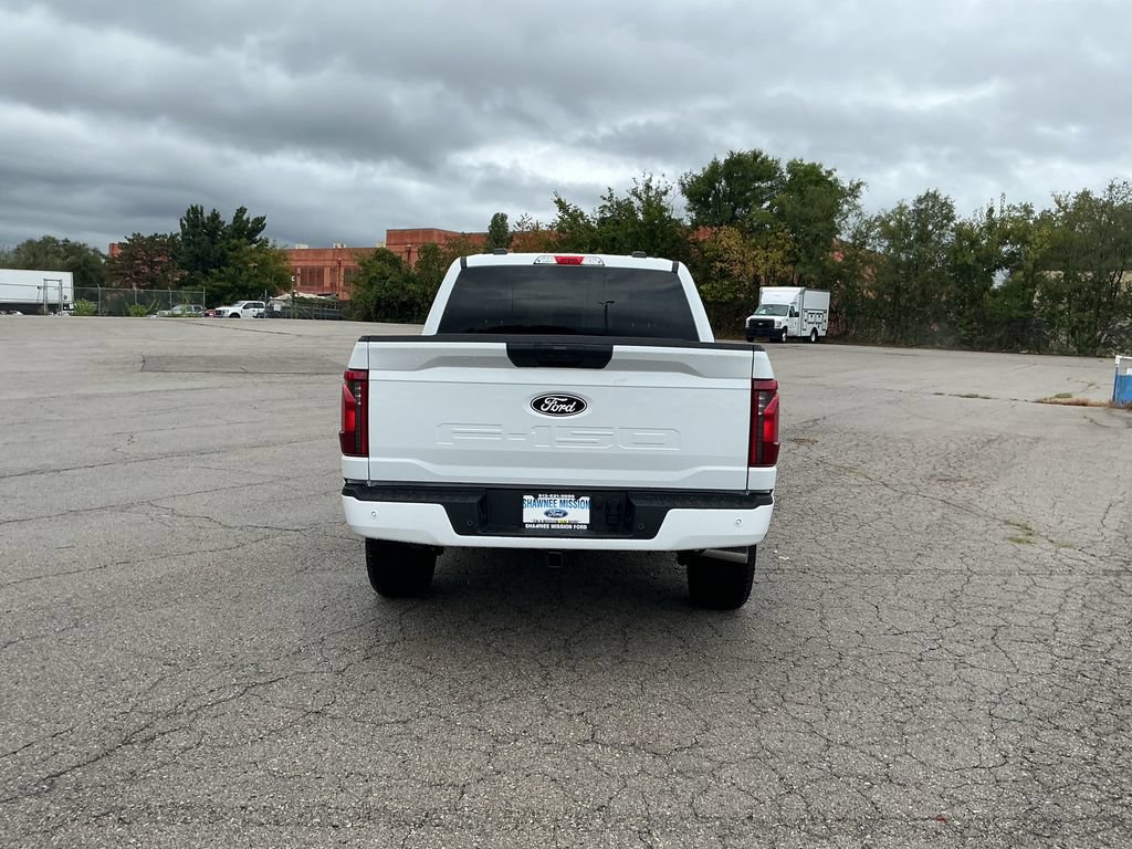 New 2026 Ford F150 XLT w/ FX4 Off-Road Package AWD/4WD image 4