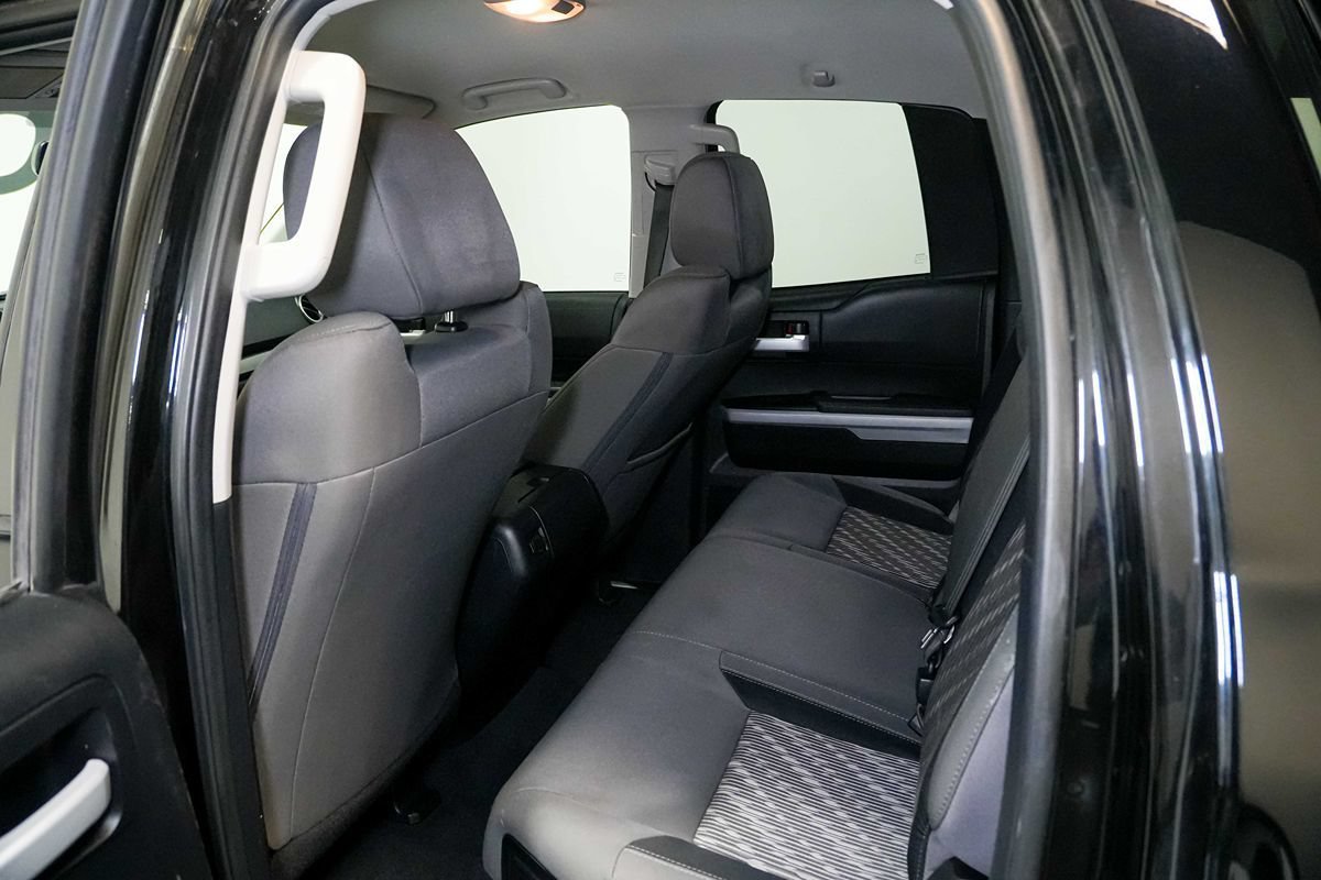 Used 2019 Toyota Tundra SR5 AWD/4WD image 18