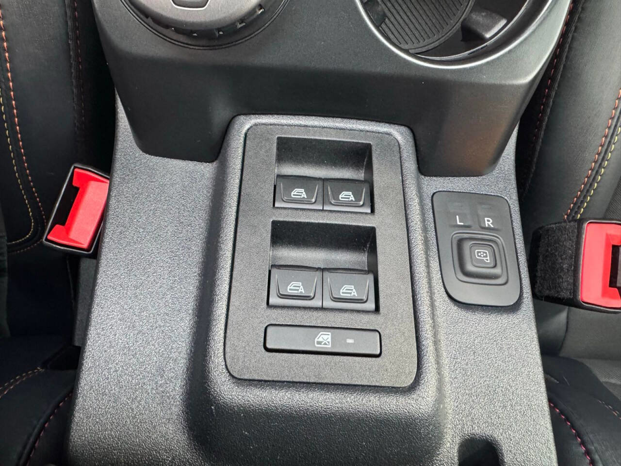 Used 2025 Ford Bronco Big Bend w/ Black Diamond Package image 26