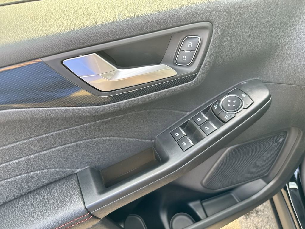 New 2025 Ford Escape ST-Line Select image 21