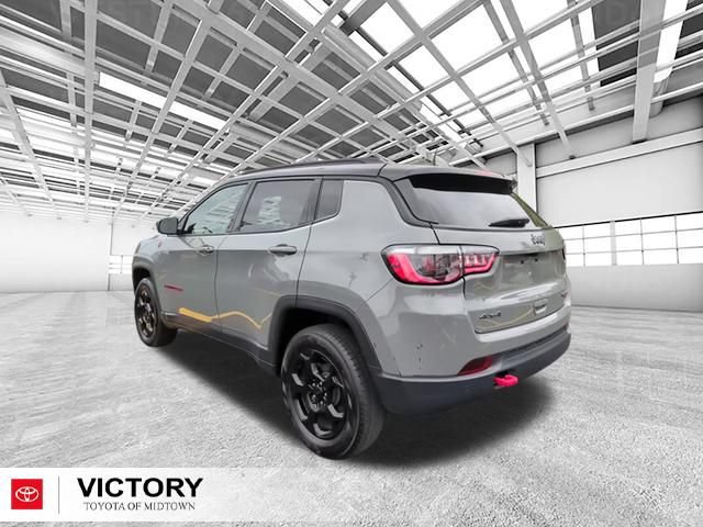 Used 2024 Jeep Compass Trailhawk AWD/4WD image 6