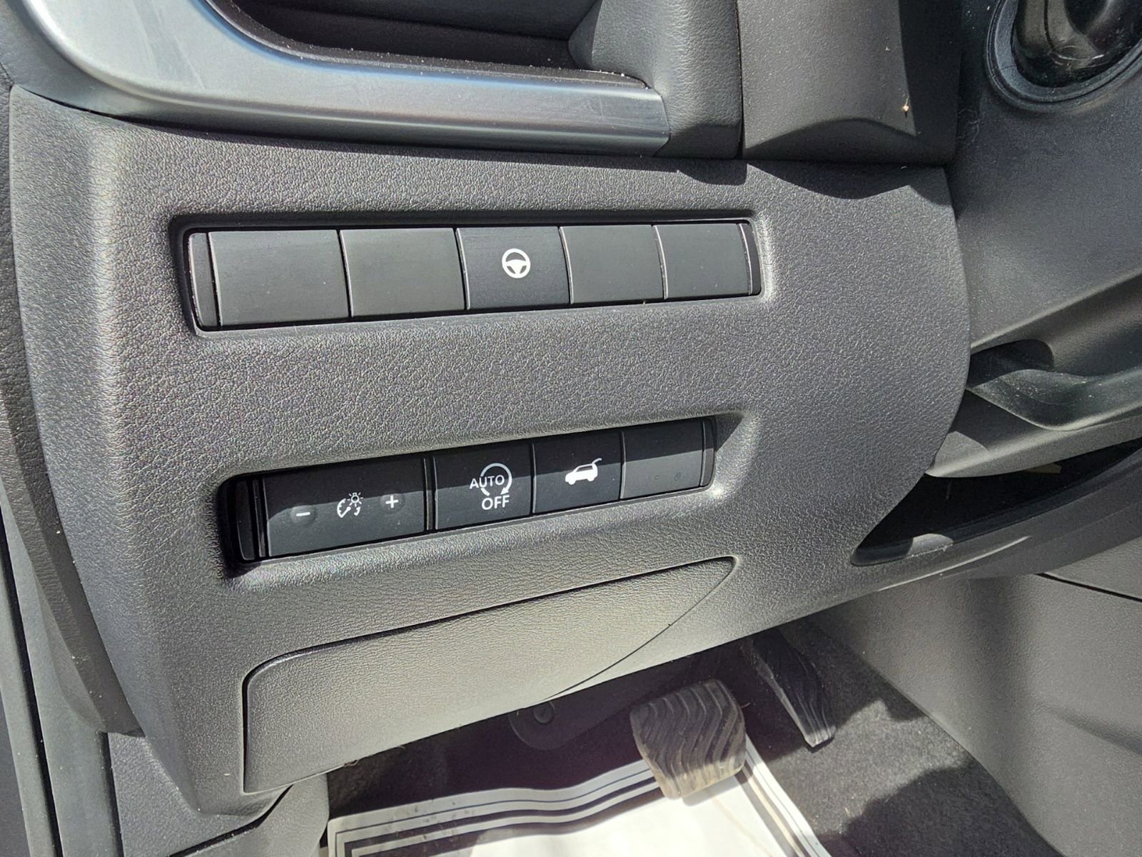 Certified 2024 Nissan Rogue SV w/ SV Premium Package AWD/4WD image 14