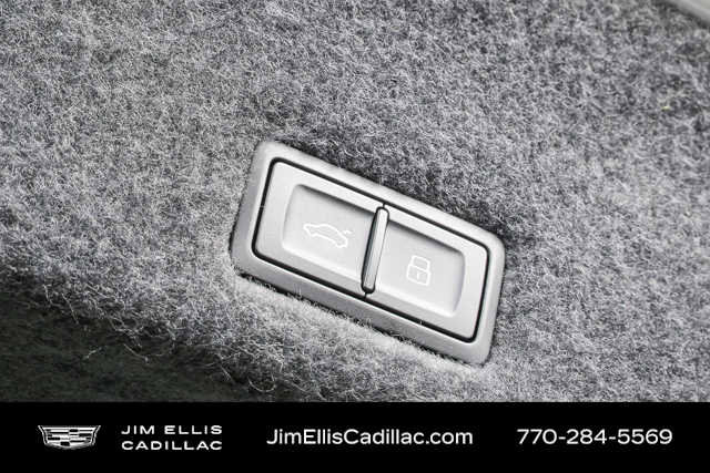 Used 2025 Lamborghini Urus SE image 30