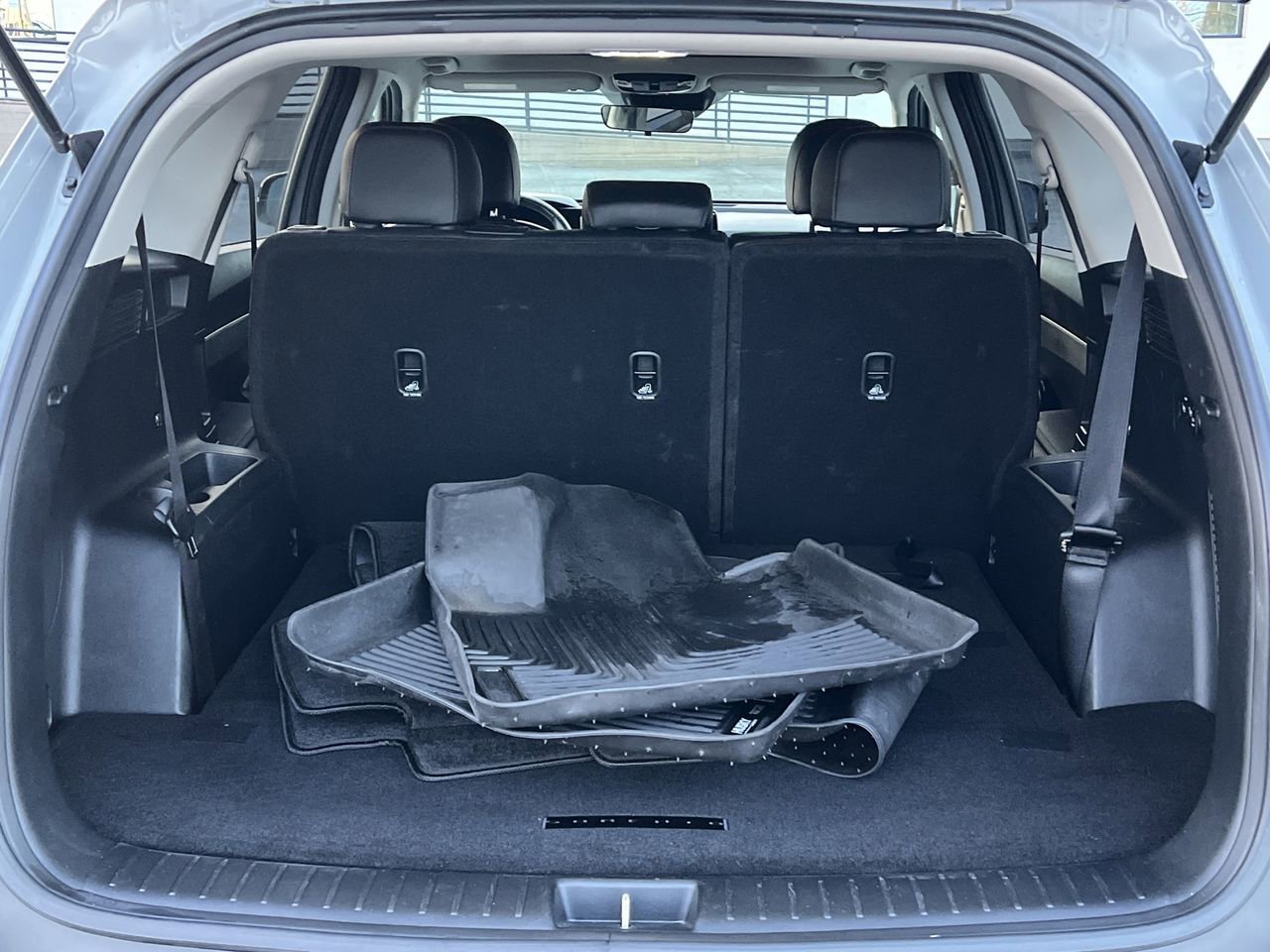 Used 2022 Kia Sorento S w/ Panoramic Sunroof Package image 28