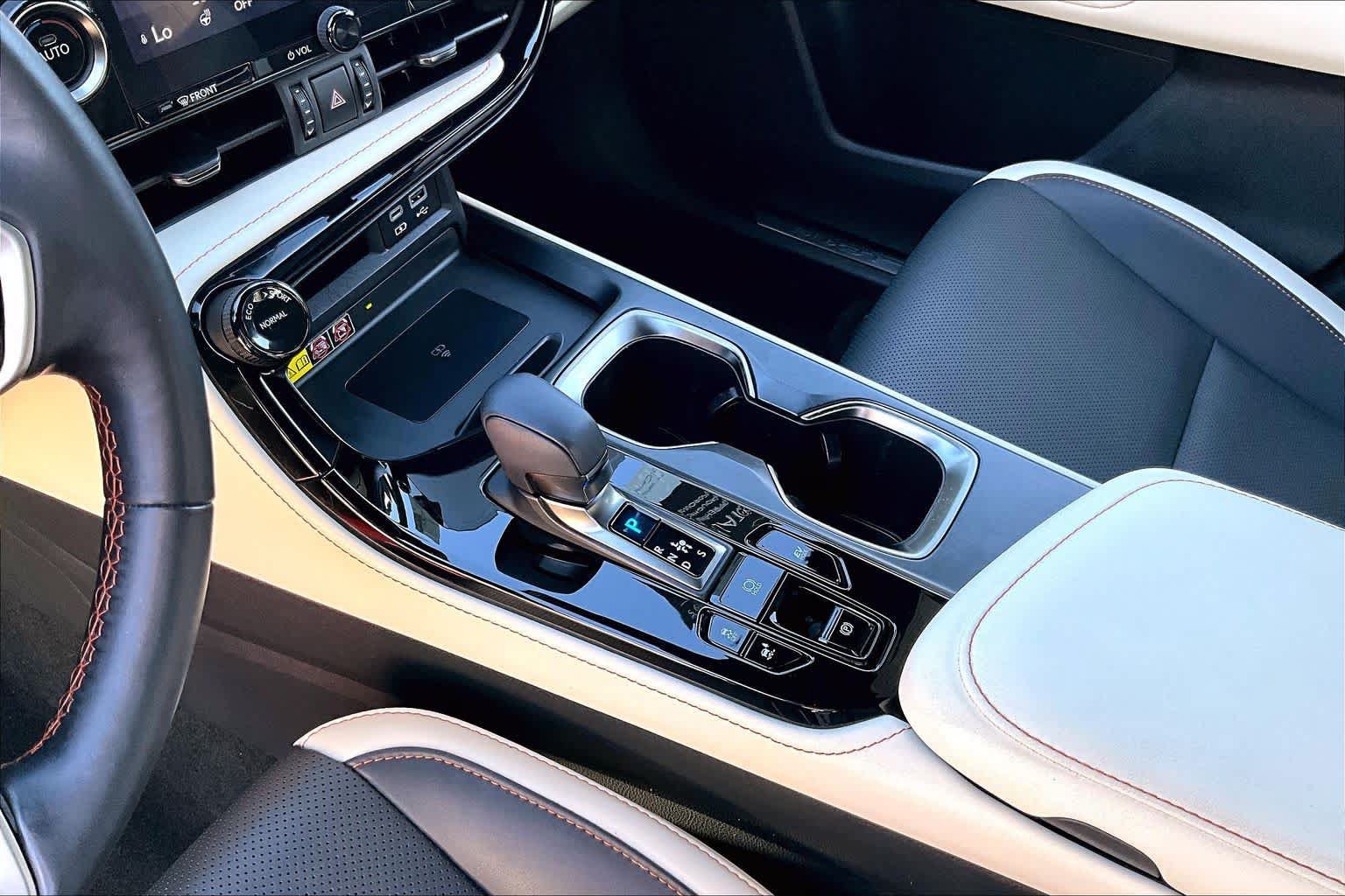 Certified 2024 Lexus NX 350h AWD image 15