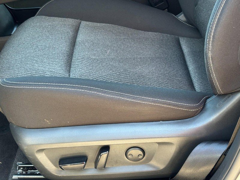 Used 2024 Nissan Rogue SV image 25