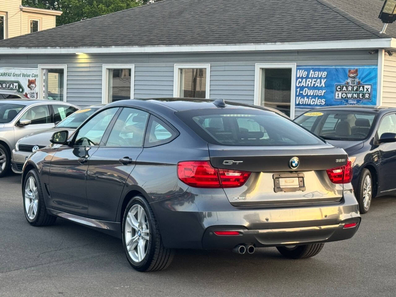 Used 2016 BMW 328i Gran Turismo xDrive AWD/4WD image 4