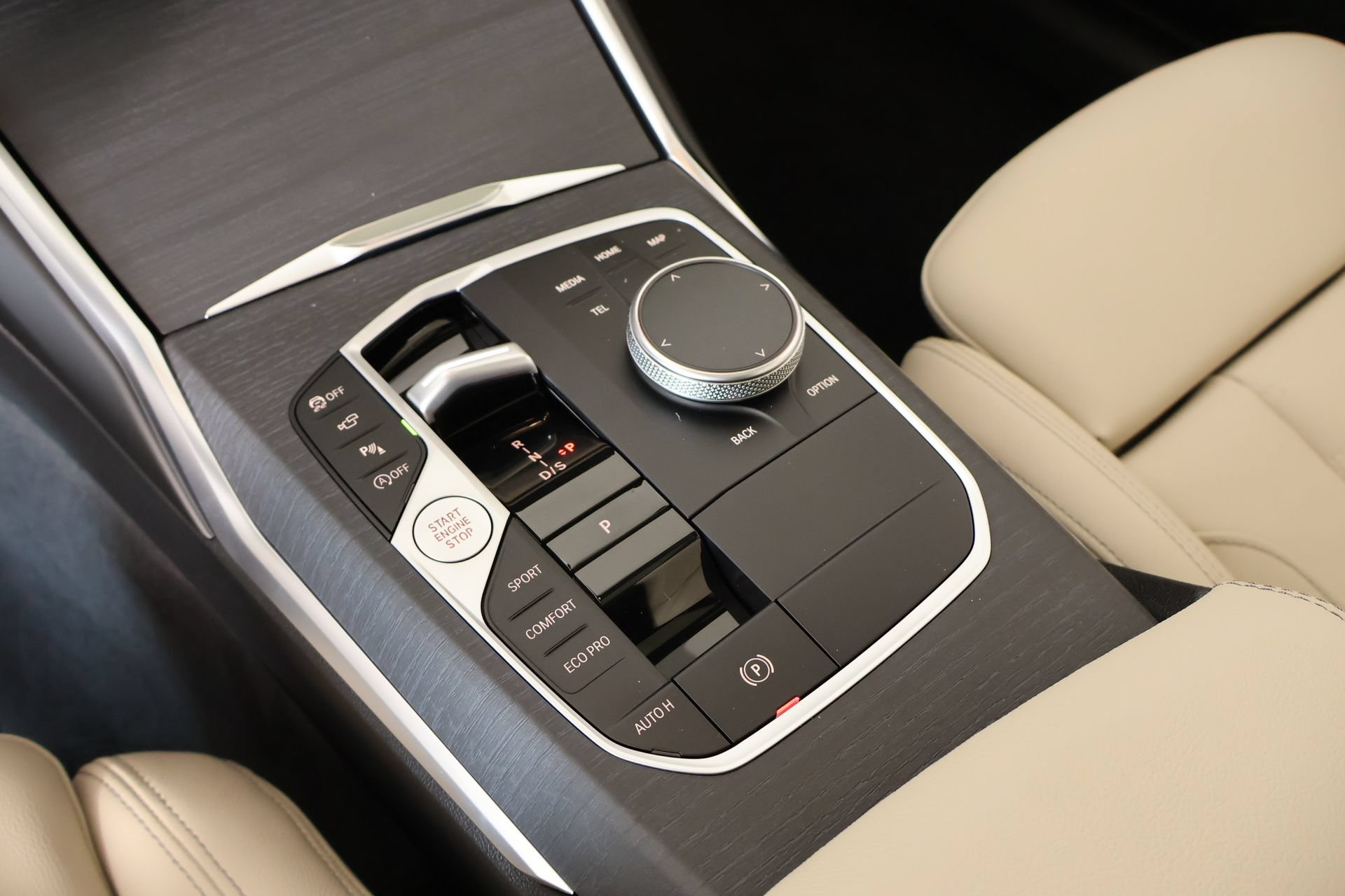 New 2026 BMW 330i Sedan w/ M Sport Package RWD image 8