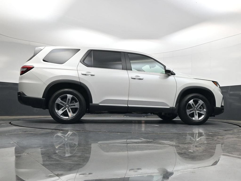 Used 2023 Honda Pilot EX-L image 37