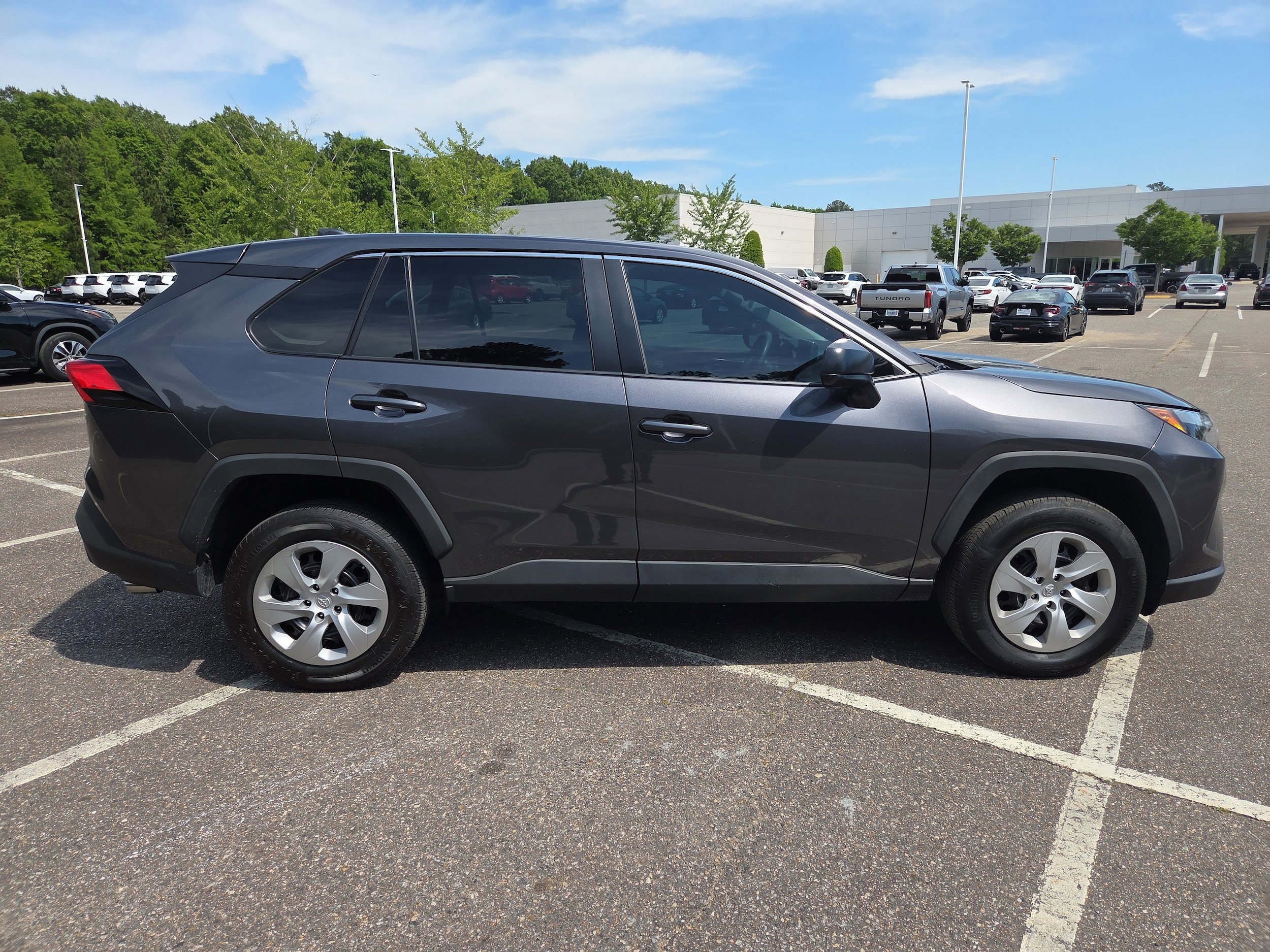 Used 2024 Toyota RAV4 LE FWD image 2