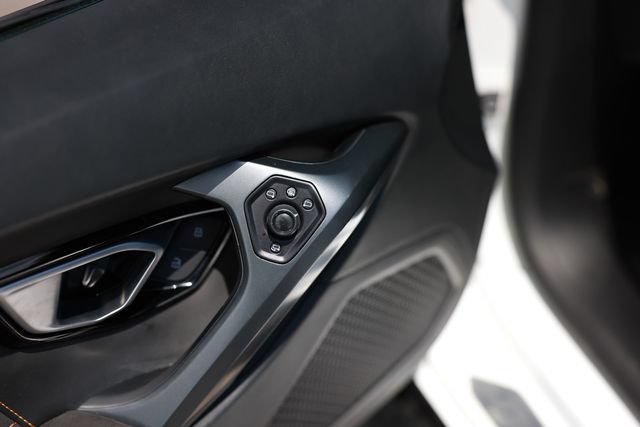 Used 2019 Lamborghini Huracan LP 580-2 RWD image 64
