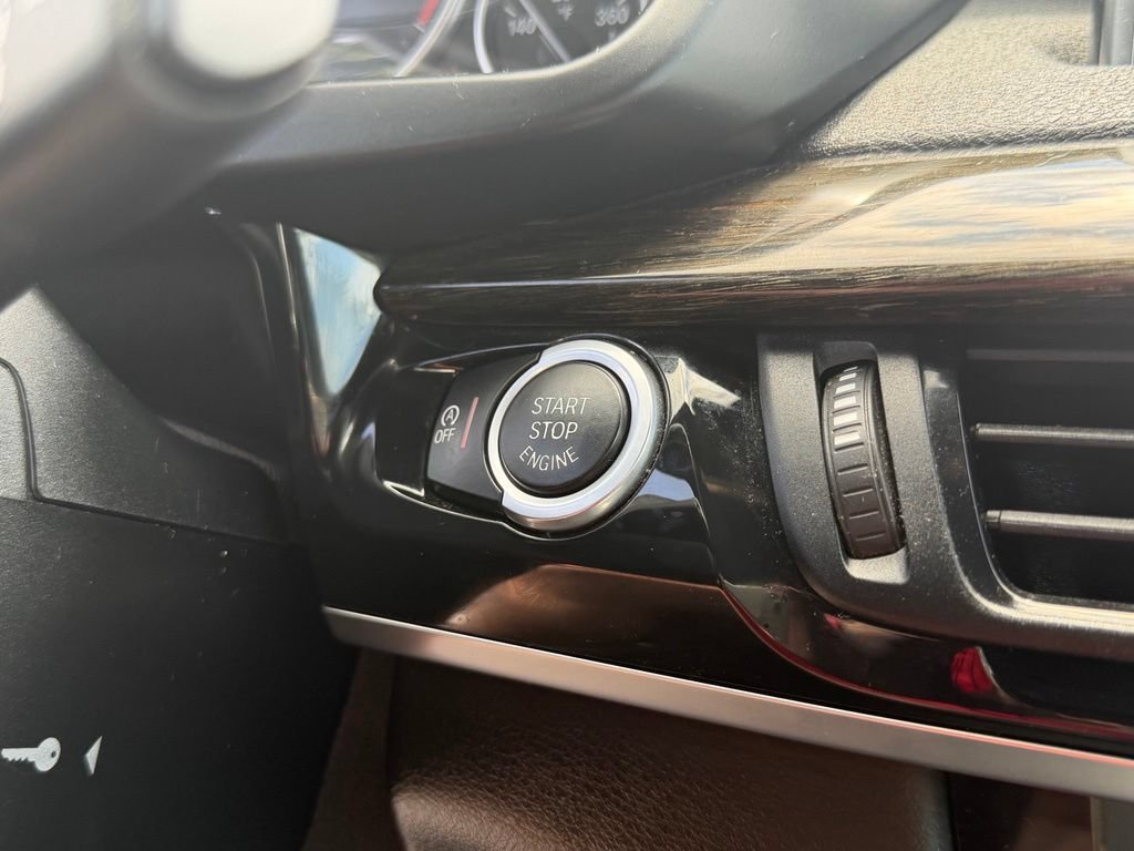 Used 2018 BMW X5 sDrive35i RWD image 23