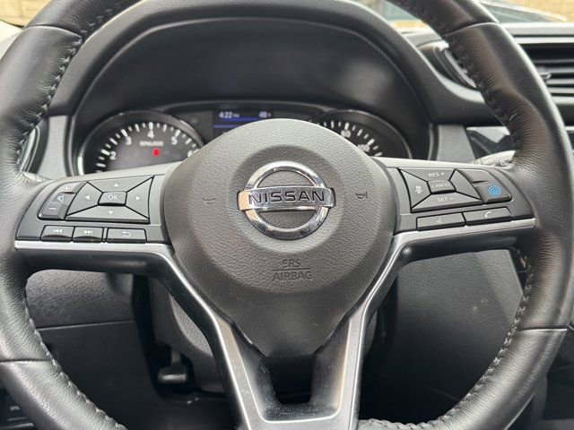 Used 2019 Nissan Rogue SV w/ Premium Package FWD image 24