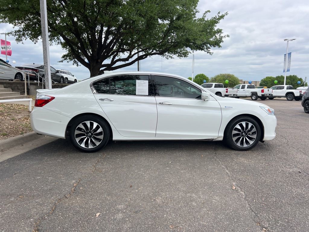 Used 2015 Honda Accord Touring image 8