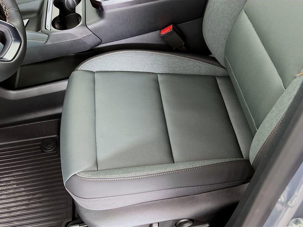 New 2026 GMC Terrain AT4 w/ Technology Package II image 17