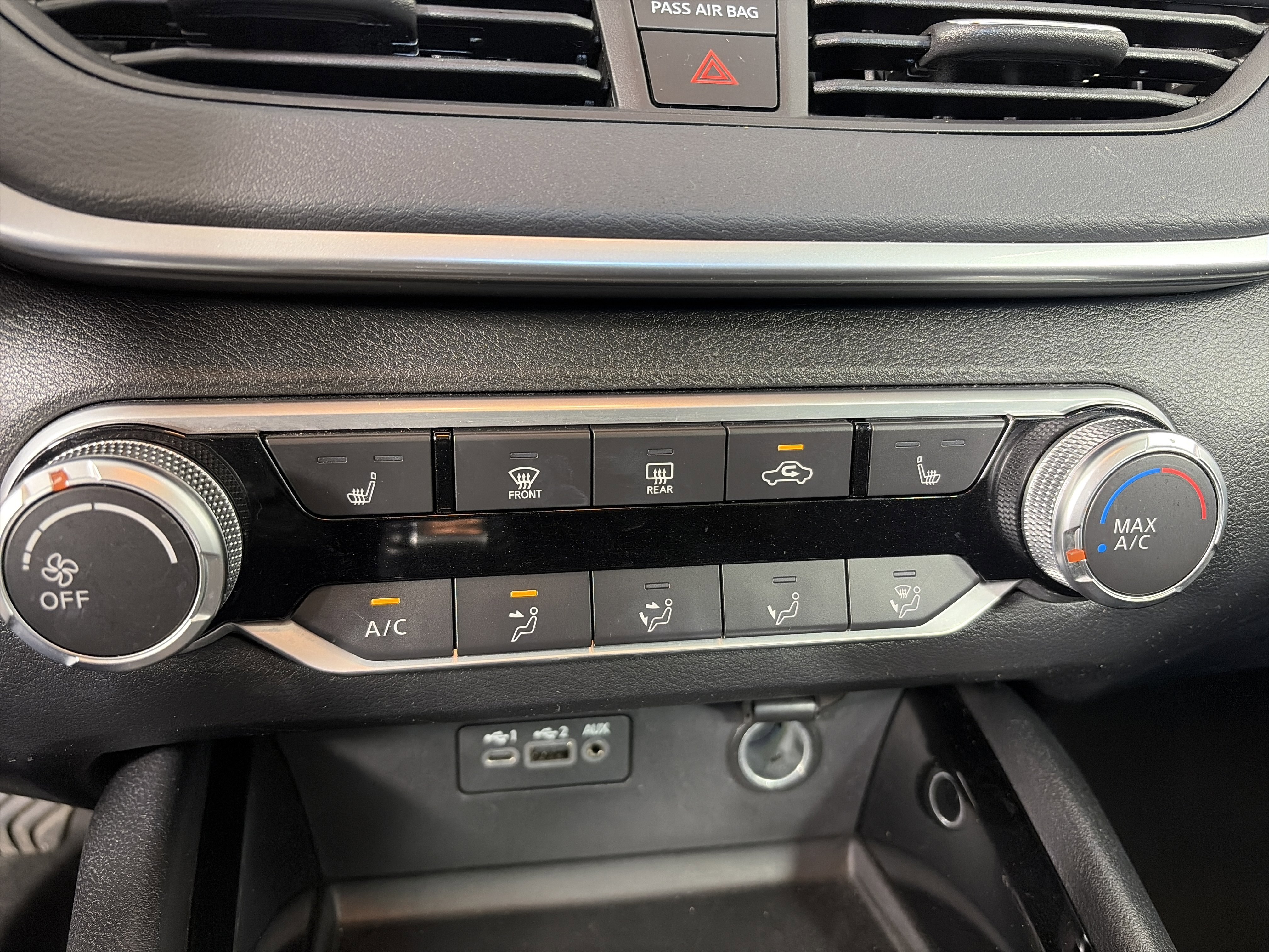 Used 2022 Nissan Altima 2.5 SV w/ SV Premium Package FWD image 22