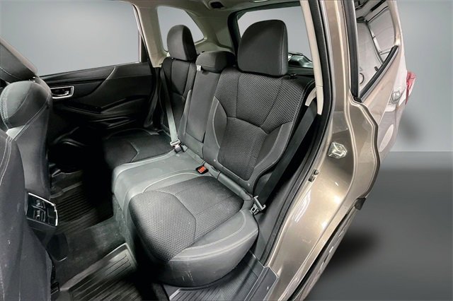Used 2021 Subaru Forester Premium image 22