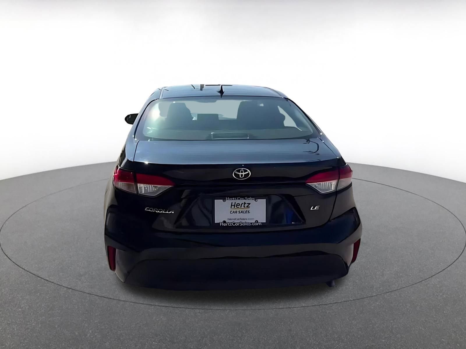 Used 2025 Toyota Corolla LE image 12