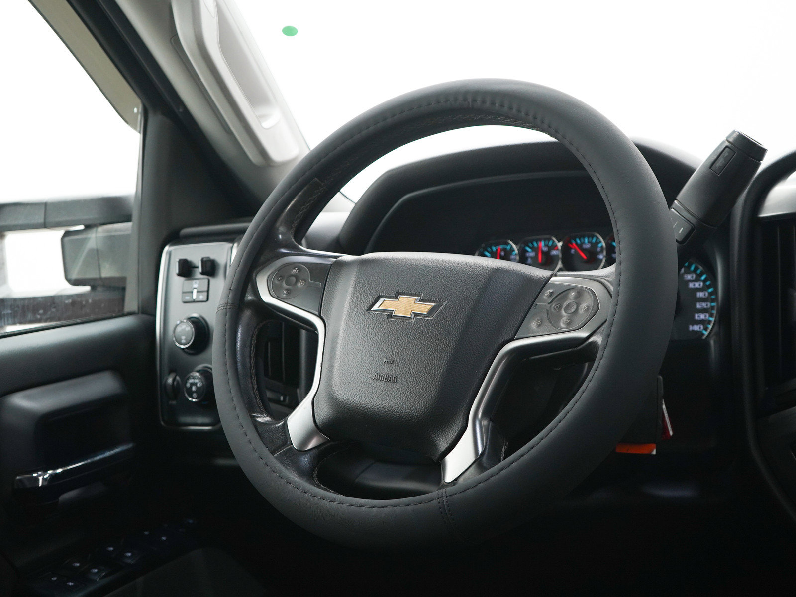 Used 2017 Chevrolet Silverado 2500 LT w/ LT Convenience Package AWD/4WD image 14