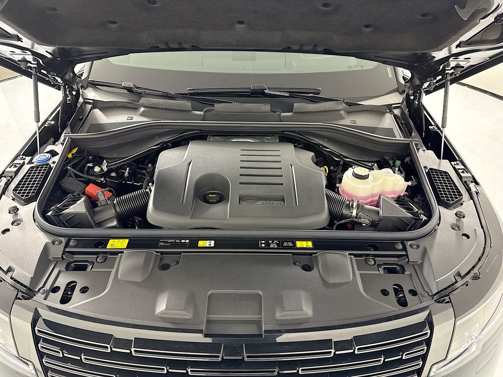 New 2026 Land Rover Range Rover SE AWD/4WD image 31