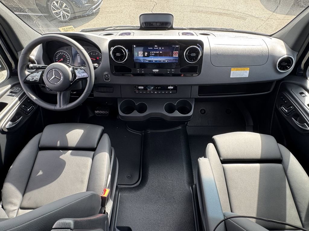 New 2025 Mercedes-Benz Sprinter 2500 image 19