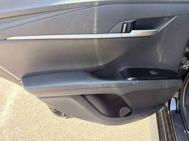 Used 2025 Toyota Camry LE FWD image 18