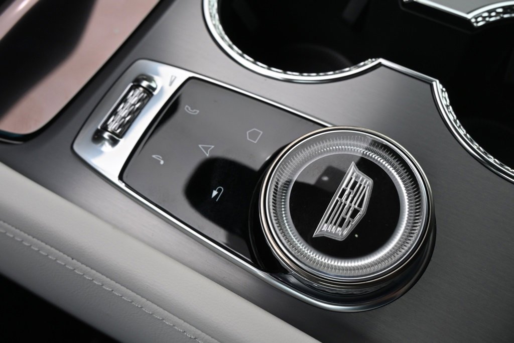 New 2026 Cadillac Vistiq Luxury w/ LPO, Floor Liner Package image 33