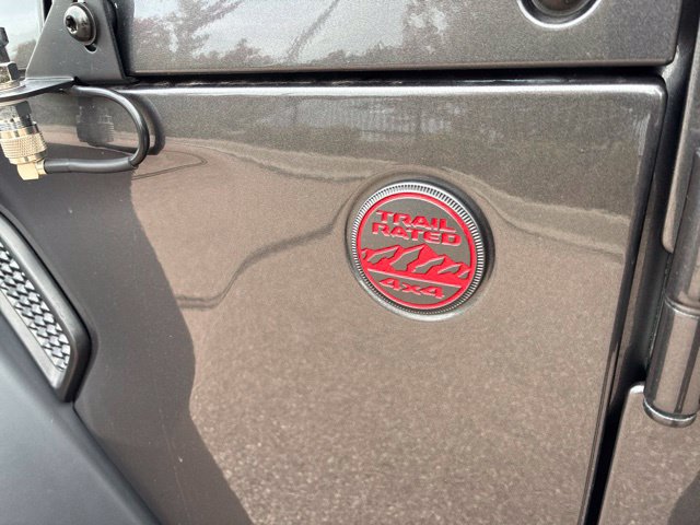 Used 2024 Jeep Gladiator Rubicon w/ Technology Group AWD/4WD image 12