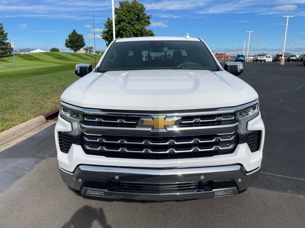Used 2025 Chevrolet Silverado 1500 LTZ w/ LTZ Convenience Package II AWD/4WD image 8