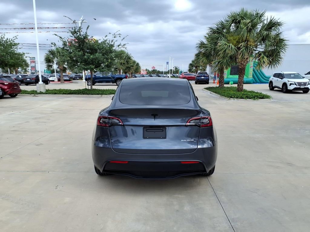 Used 2023 Tesla Model Y Long Range AWD/4WD image 4