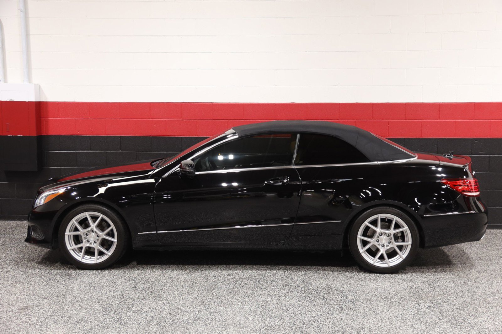 Used 2015 Mercedes-Benz E 400 Cabriolet w/ Premium 1 Package image 25