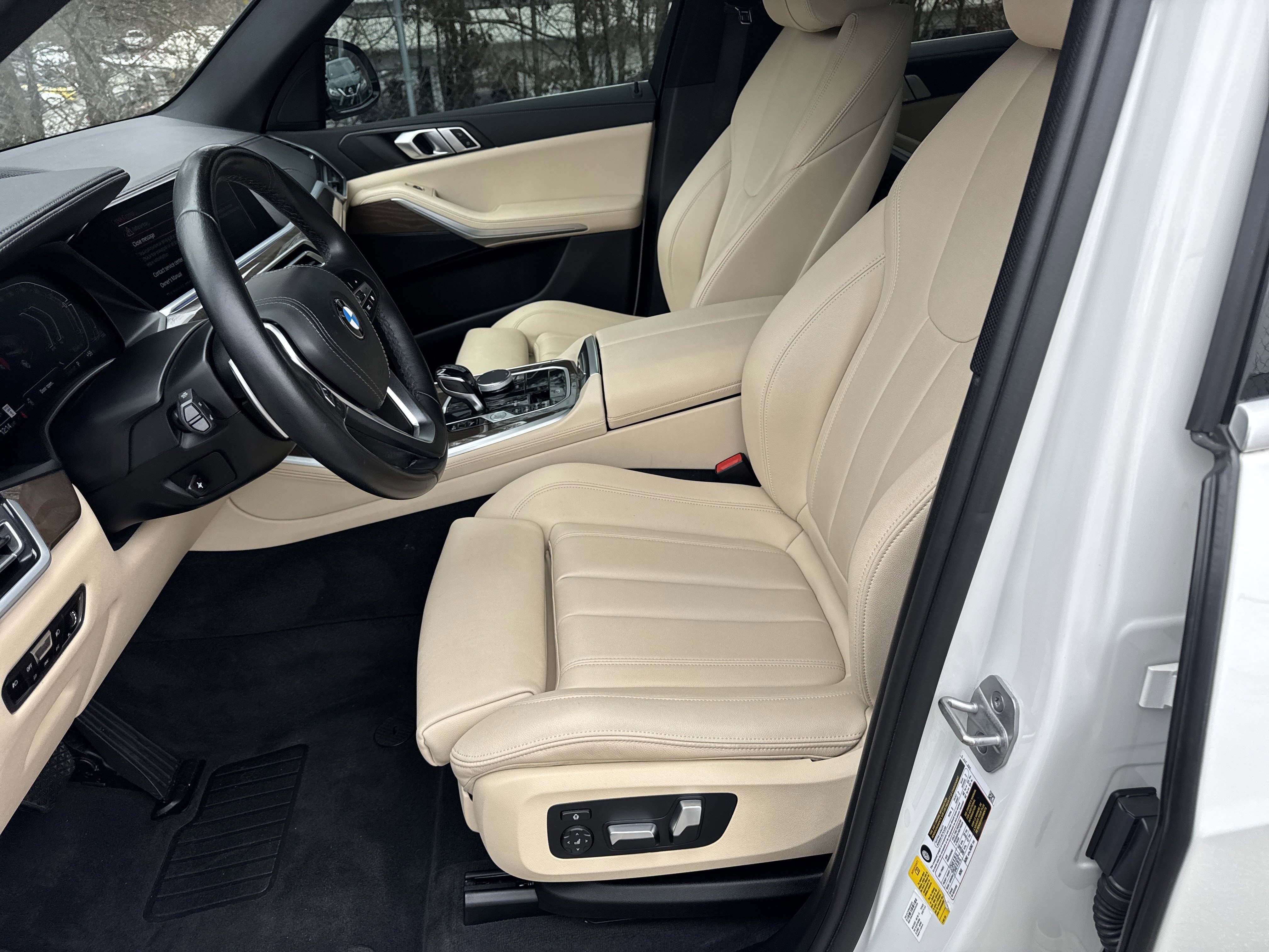 Used 2021 BMW X5 sDrive40i w/ Convenience Package image 9