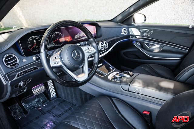 Used 2018 Mercedes-Benz S 560 Sedan image 4