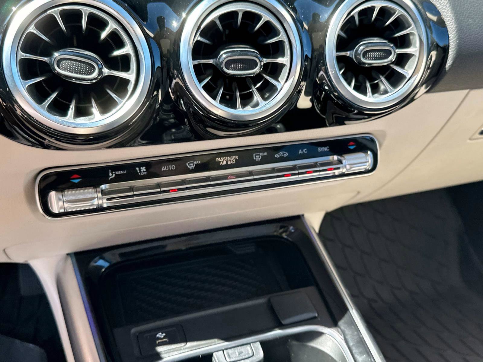 Certified 2025 Mercedes-Benz GLA 250 image 22