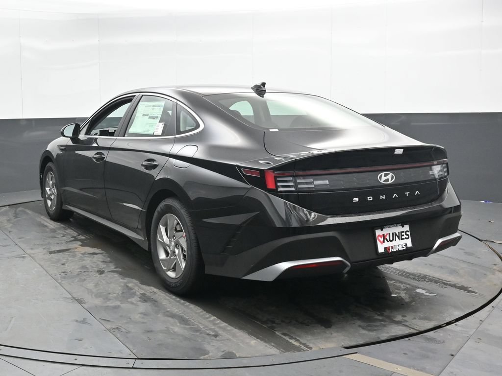 New 2026 Hyundai Sonata SE FWD image 10