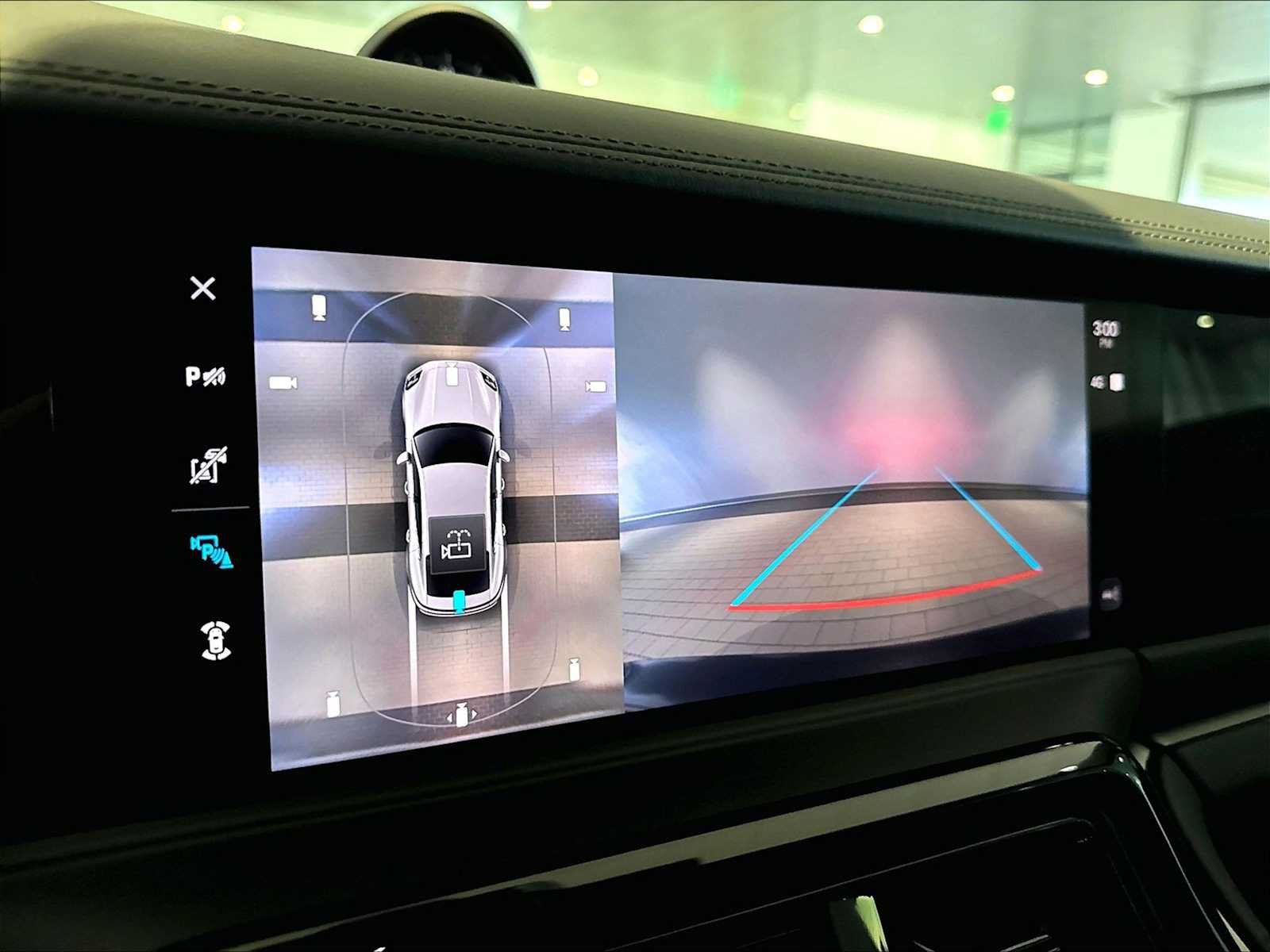 Used 2024 Porsche Panamera 4 AWD/4WD image 29