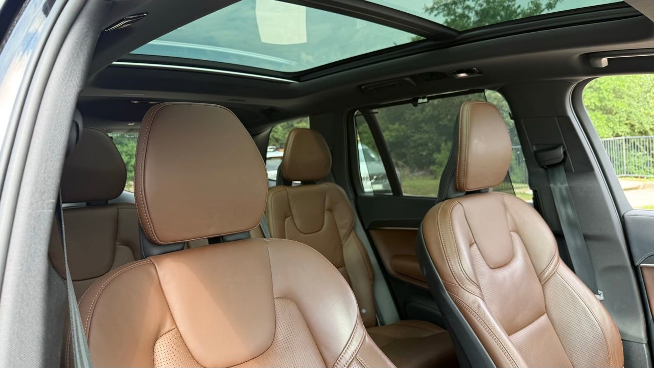 Certified 2024 Volvo XC90 T8 Ultimate w/ Protection Package Premier AWD/4WD image 15