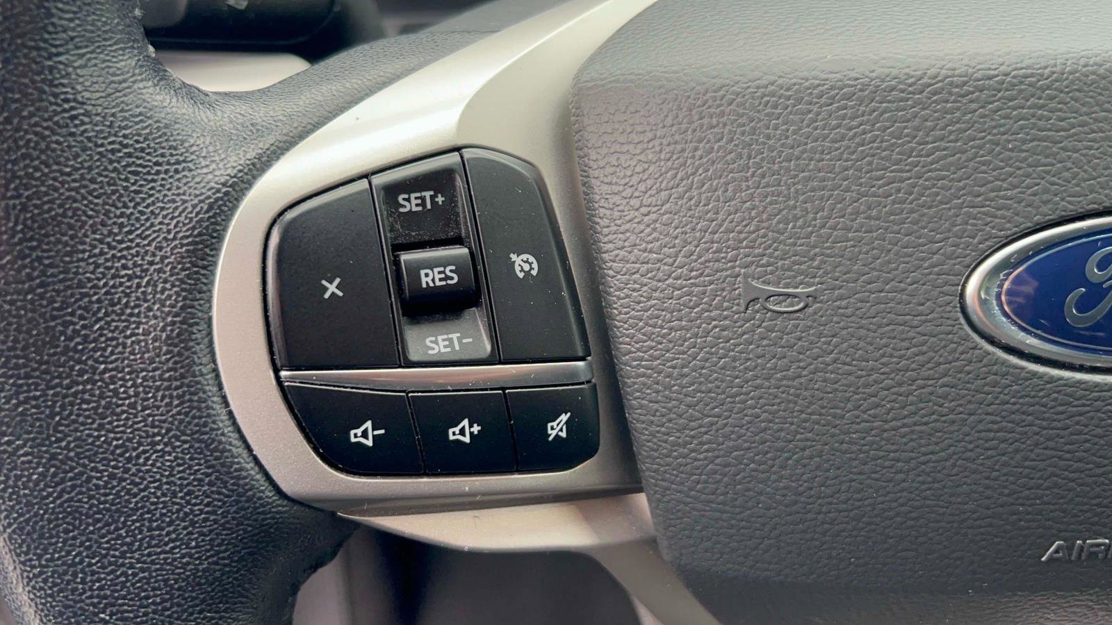 Certified 2022 Ford Explorer XLT image 26